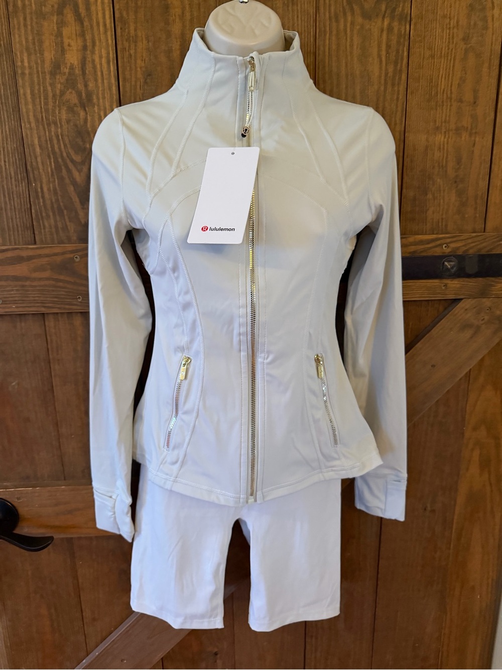 lululemon athletica Light cream Sculpted Zip track set, Jacket and shorts